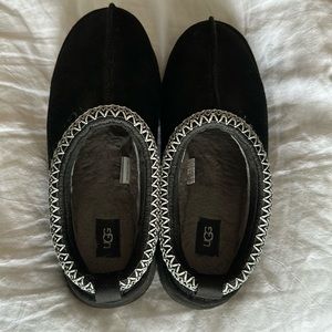 Ugg Tazz Platform Slip On in Black sz 9